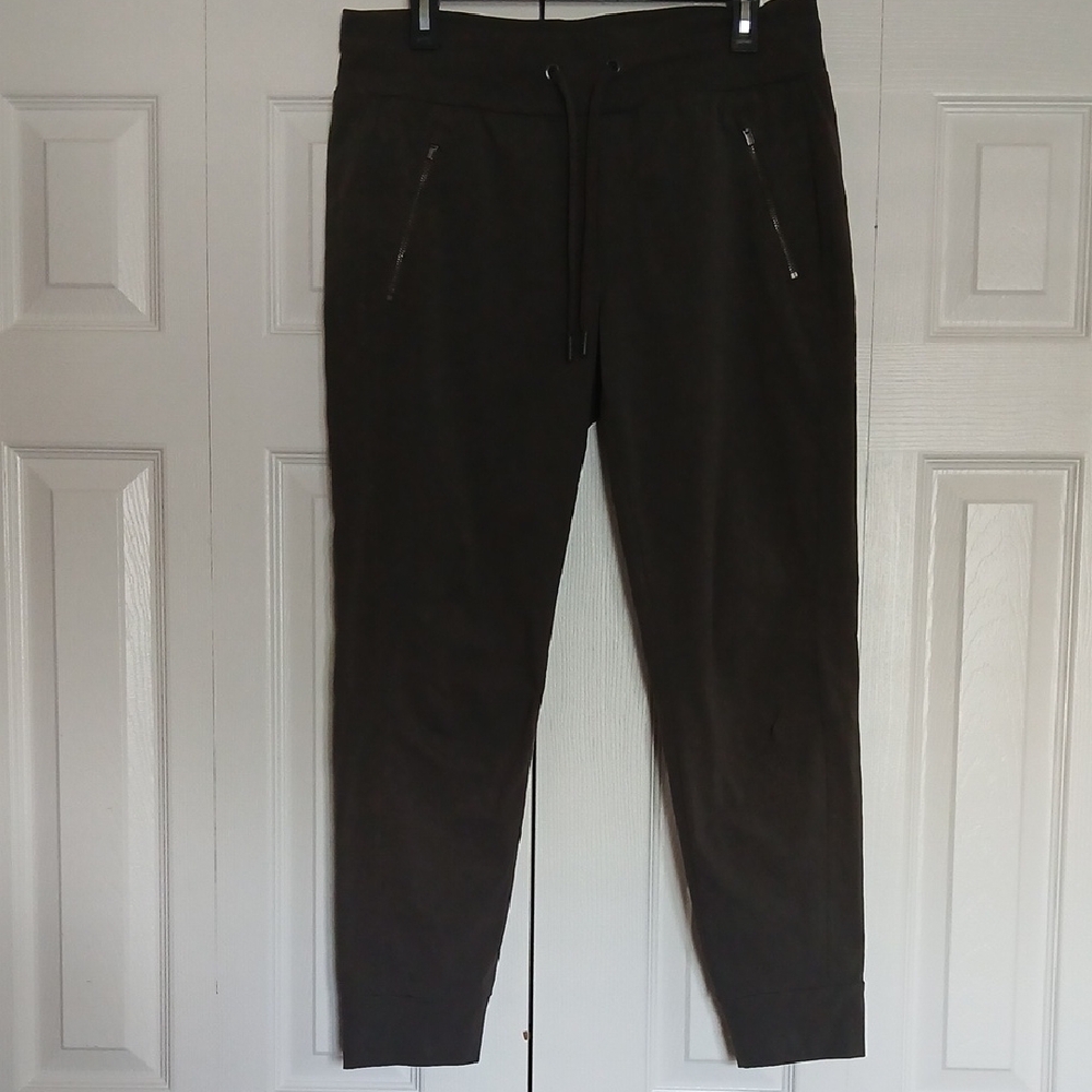 Athleta Joggers Women - Picture 3 of 15
